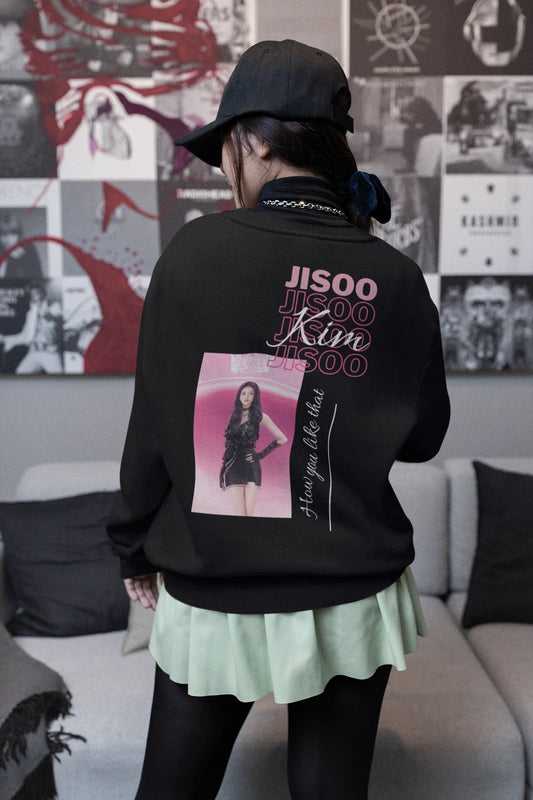Back view of female model wearing a black sweatshirt featuring a stylish design inspired by Blackpink member Jisoo. Ideal for Blinks (Blackpink fans) and K-Pop enthusiasts who love Korean music and fashion.