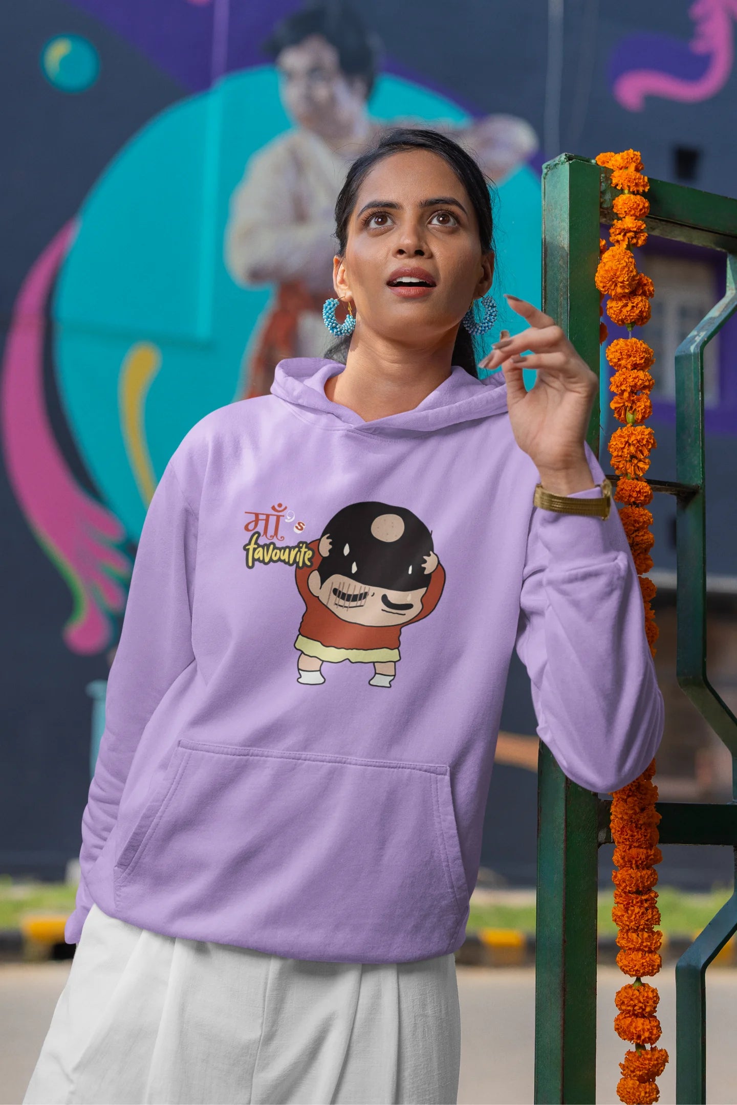 Maa's Favourite | Shinchan | Premium Unisex Winter Hoodie