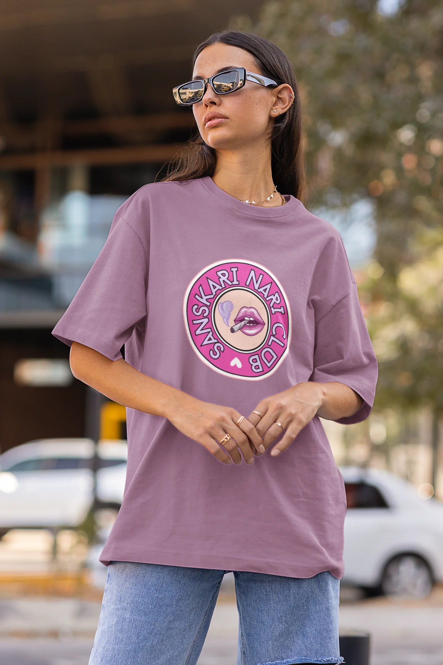 Sanskari Nari | Womaniya | Dropped Sleeve Unisex Tee