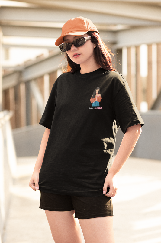 From view of  female model wearing a black oversized t-shirt featuring a stylish design inspired by Blackpink member Jisoo. Ideal for Blinks (Blackpink fans) and K-Pop enthusiasts who love Korean music and fashion.